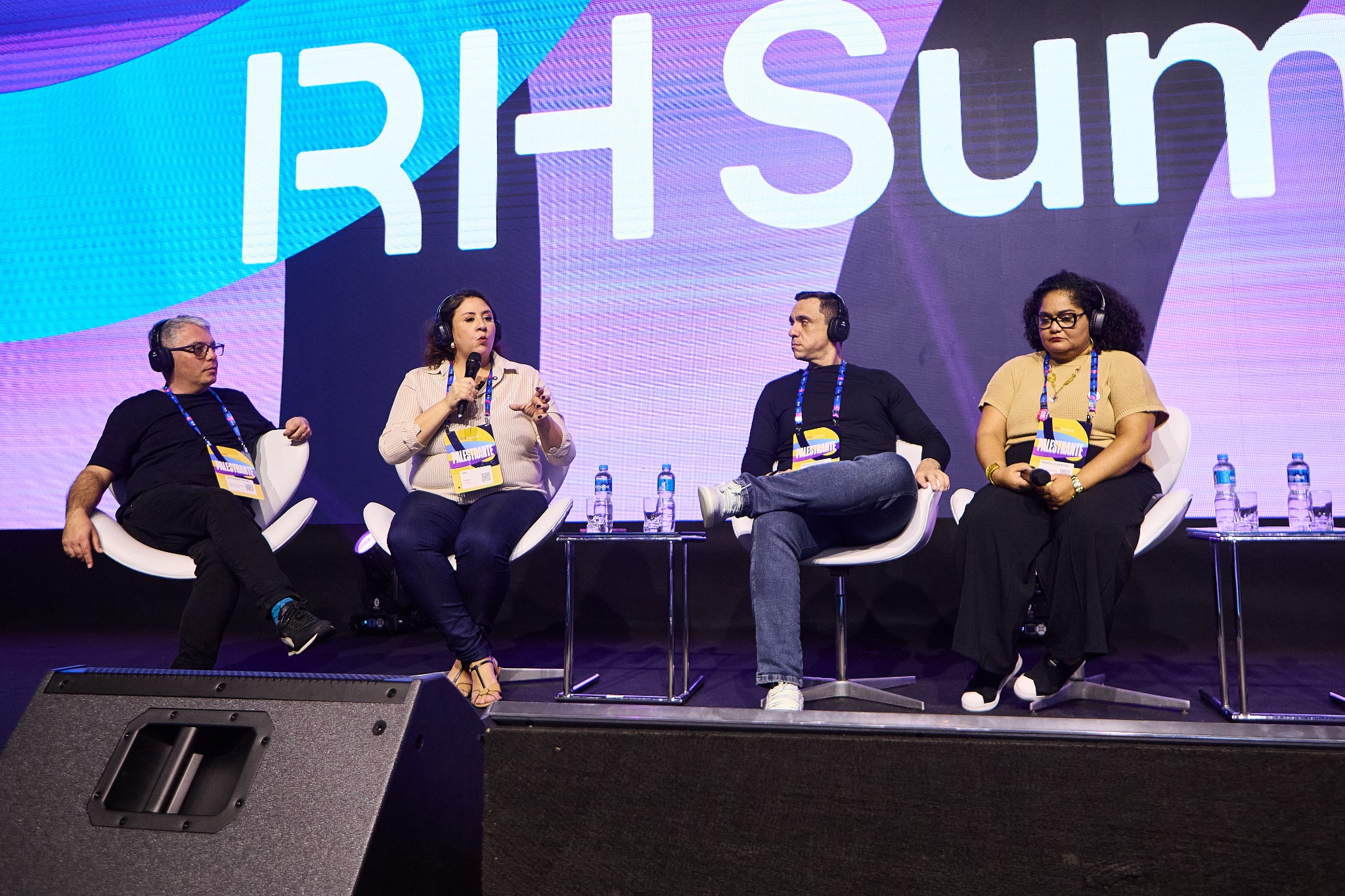 Ana Cláudia Peixoto participando de painel no RH Summit
